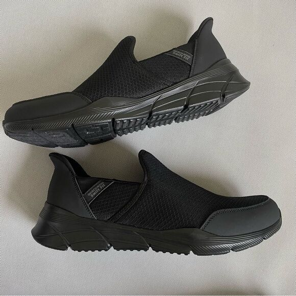 Skechers Black Swift Fit Hands Free Memory Foam Slip on Shoes Brand New Size 12 - Picture 9 of 9